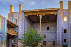 Toshhovli Courtyard
